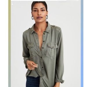 American eagle army green colored button up